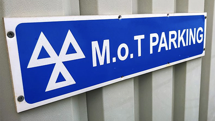 DVSA survey reveals that one in ten cars that pass their MOT should fail